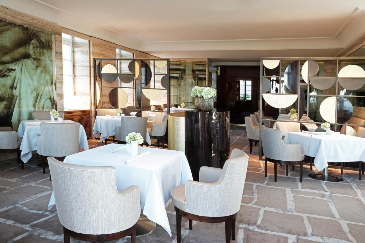 Althoff Grandhotel Schloss Bensberg Bergisch Gladbach Exterior foto The interior of the restaurant
