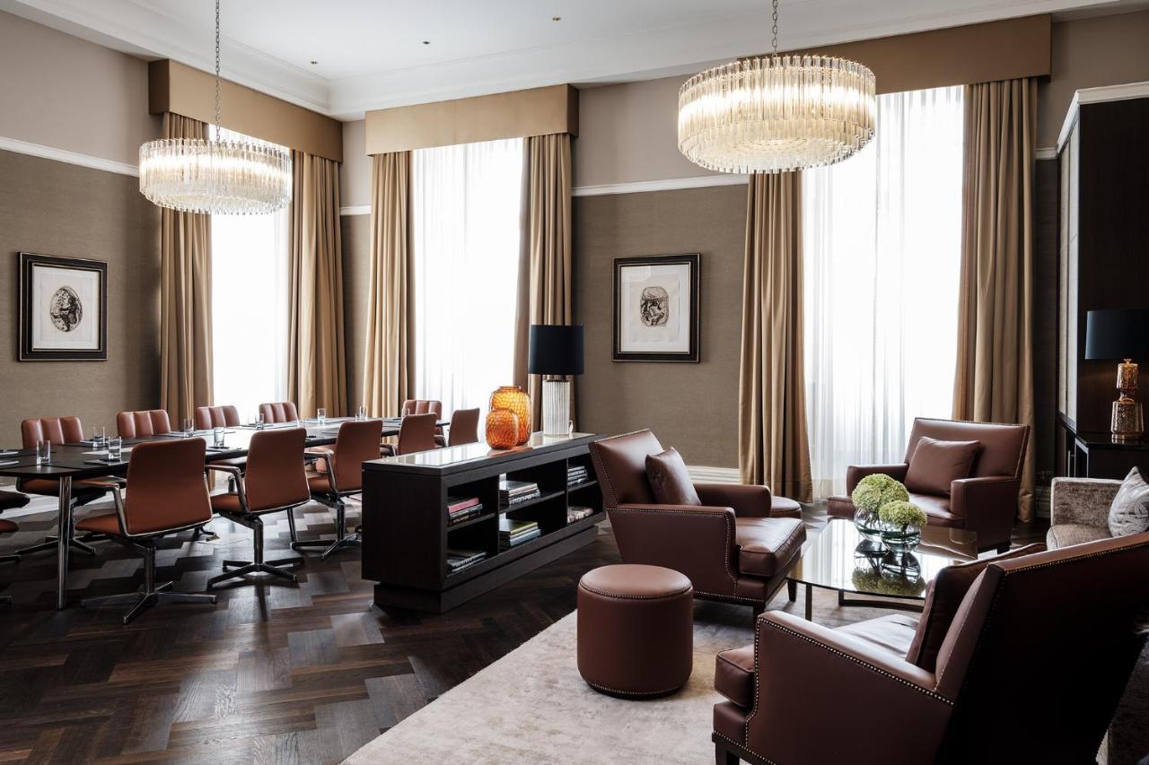 Althoff Grandhotel Schloss Bensberg Bergisch Gladbach Exterior foto The Boardroom at the Connaught